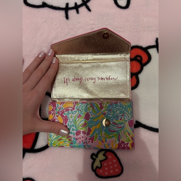 Lilly Pulitzer Wallet - Picture 4 of 5